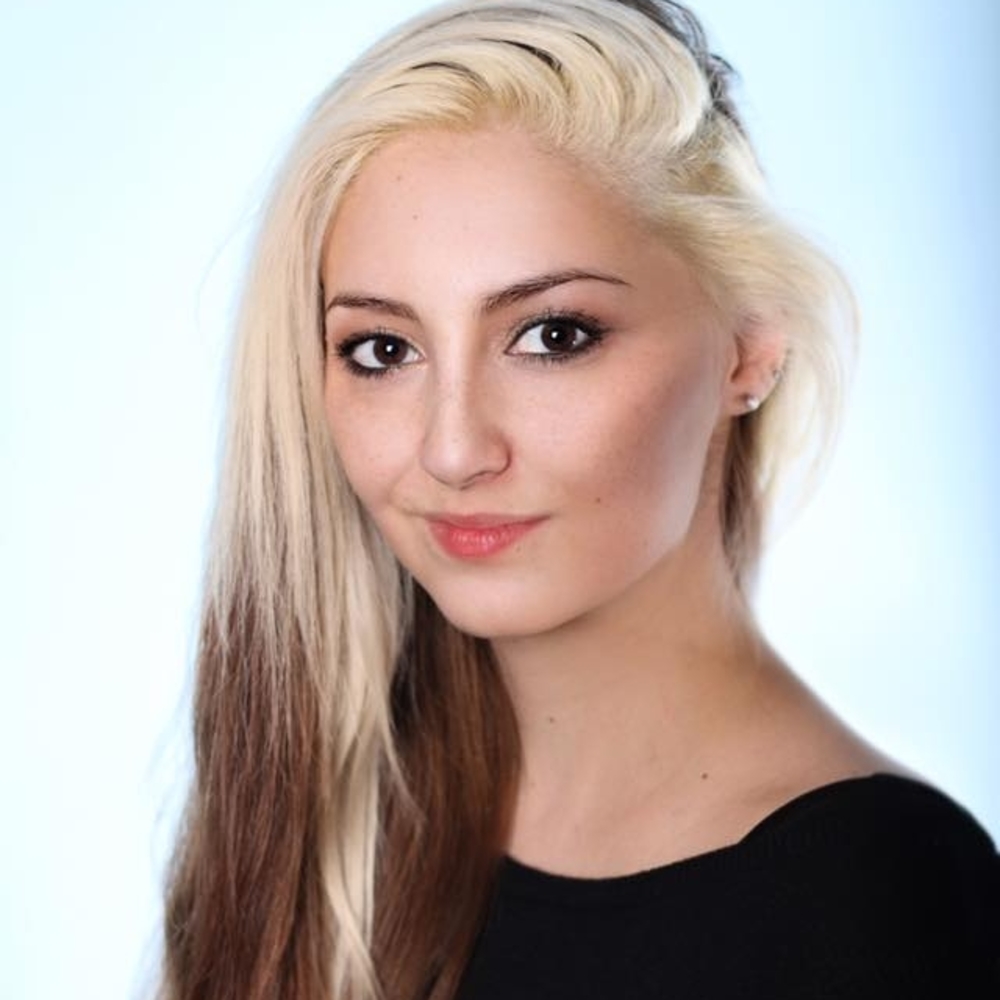 Meet your Posher, Ashley